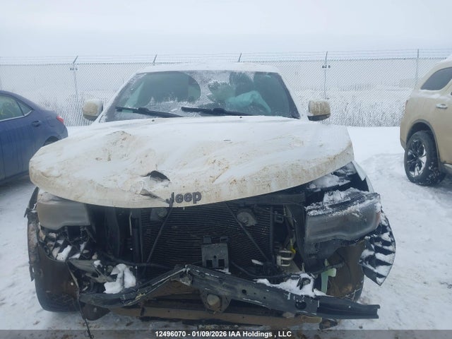1C4RJFCG7MC858652 Jeep Grand Cherokee Overland