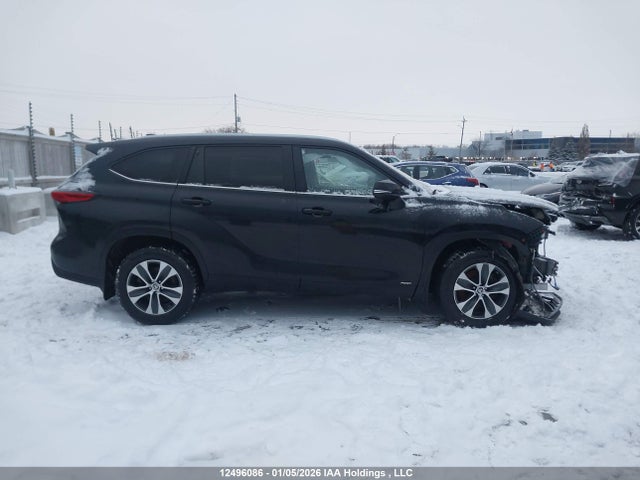 2023 Toyota Highlander Hybrid Hybrid მანქანა იყიდება აუქციონზე, vin: 5TDKBRCH6PS136214, აუქციონის ნომერი: 12496086