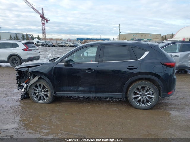 JM3KFBEY1M0118380 Mazda Cx-5 Signature