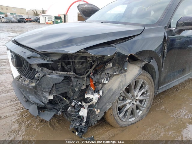 JM3KFBEY1M0118380 Mazda Cx-5 Signature