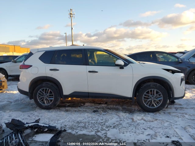 JN8BT3AB8SW423589 Nissan ROGUE S