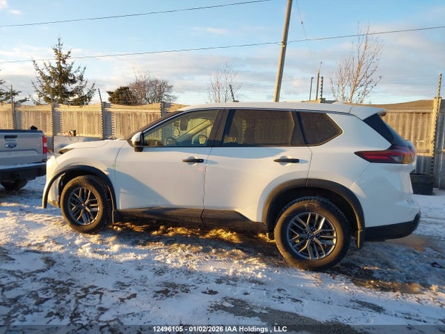 JN8BT3AB8SW423589 Nissan ROGUE S