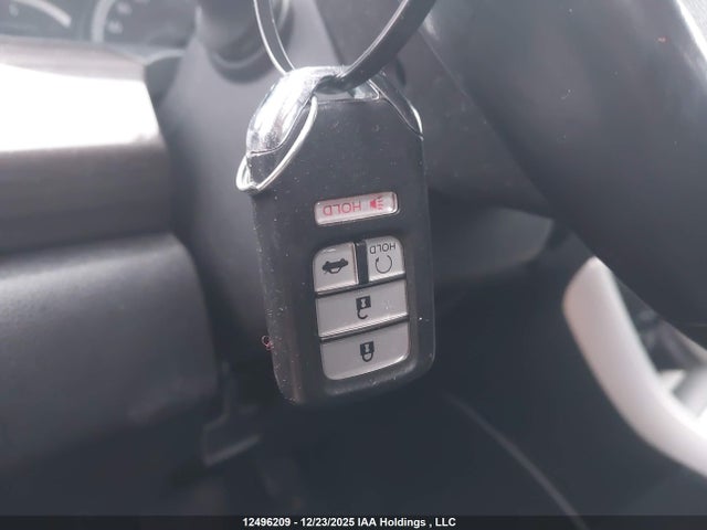 1HGCR3F9XGA801499 Honda Accord Touring