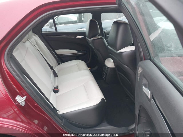 2C3CCAGG9KH592823 Chrysler 300 S