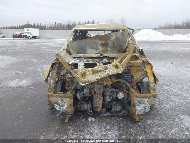 2HKRW2H28JH105445 Honda CR-V LX