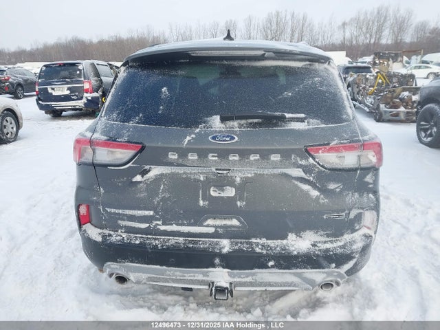 1FMCU9DZ8MUA43431 Ford Escape Titanium