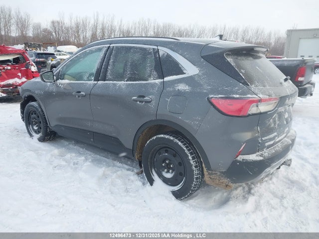 1FMCU9DZ8MUA43431 Ford Escape Titanium