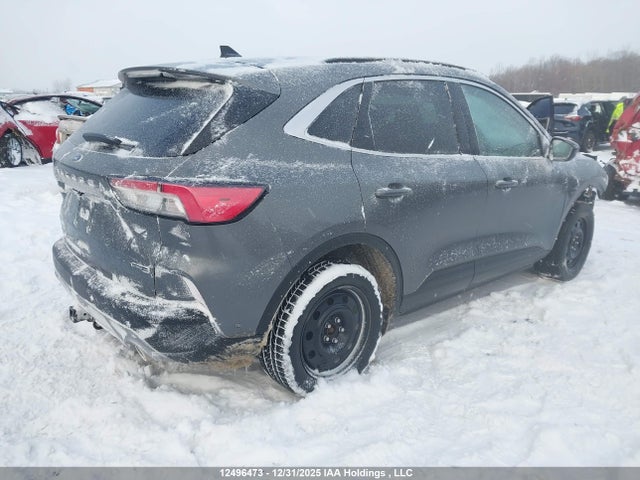 1FMCU9DZ8MUA43431 Ford Escape Titanium