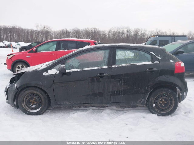 12496546 :رقم المزاد ، KNADM5A33E6925580 vin ، 2014 Kia Rio مزاد بيع