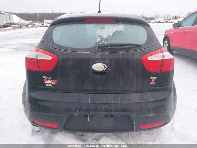 12496546 :رقم المزاد ، KNADM5A33E6925580 vin ، 2014 Kia Rio مزاد بيع