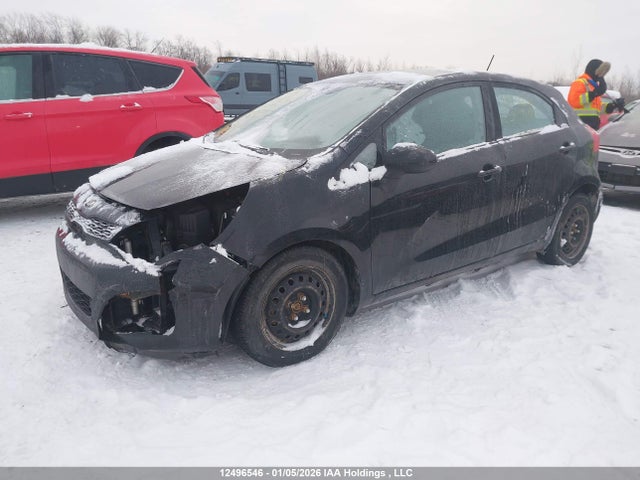 12496546 :رقم المزاد ، KNADM5A33E6925580 vin ، 2014 Kia Rio مزاد بيع