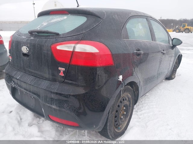 12496546 :رقم المزاد ، KNADM5A33E6925580 vin ، 2014 Kia Rio مزاد بيع