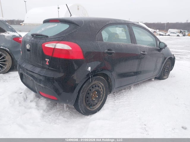 12496546 :رقم المزاد ، KNADM5A33E6925580 vin ، 2014 Kia Rio مزاد بيع