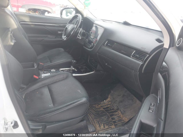 JA4JZ4AX6HZ611214 Mitsubishi OUTLANDER GT