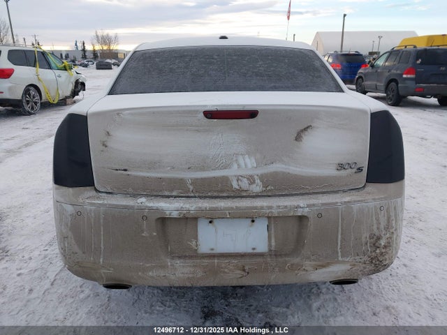 Chrysler 300 S 2014 2C3CCAGT7EH340635 Image 16
