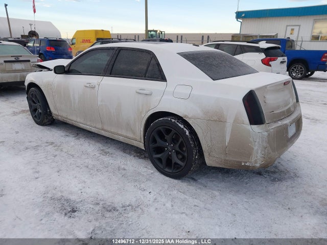 Chrysler 300 S 2014 2C3CCAGT7EH340635 Image 3