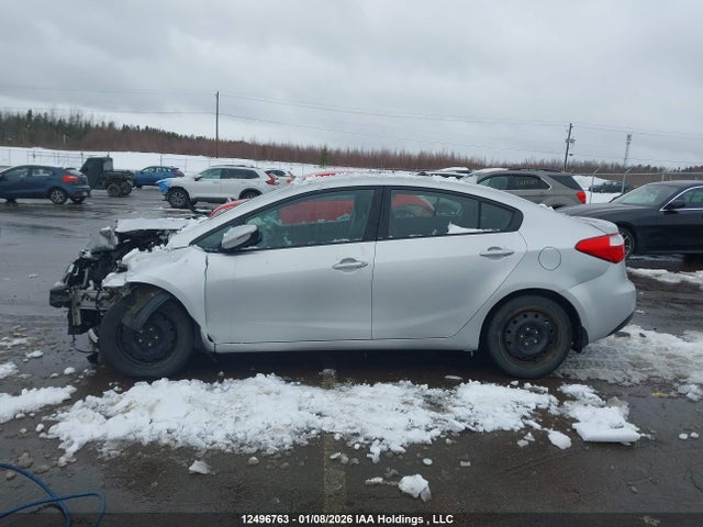 KNAFX4A6XF5268045 KIA FORTE LX