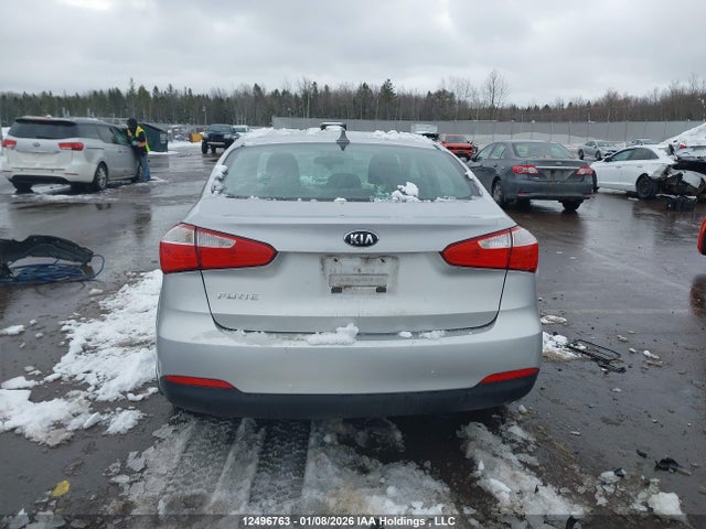 KNAFX4A6XF5268045 KIA FORTE LX