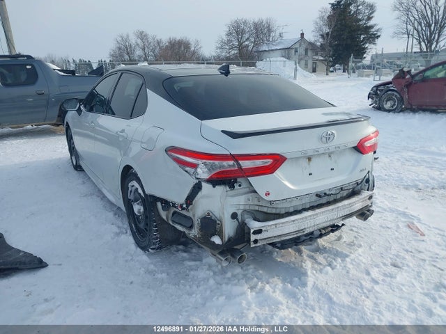 4T1K61AK8LU351132 Toyota Camry