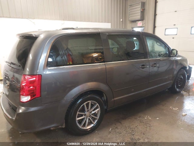 2C4RDGBGXFR684911 Dodge Grand Caravan Se