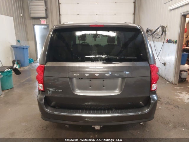 2C4RDGBGXFR684911 Dodge Grand Caravan Se
