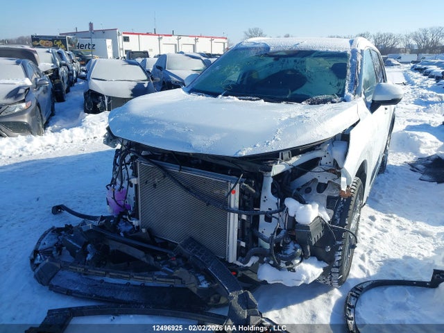 JN8BT3DD5RW450580 Nissan Rogue Platinum