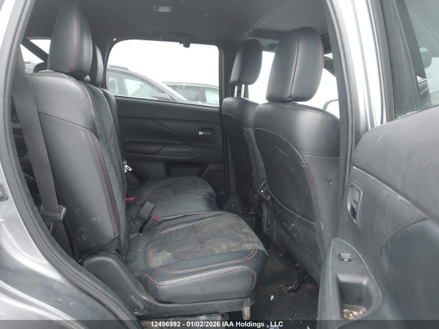 JA4JZ3AX6LJ600375 Mitsubishi Outlander Limited Edition/se/sel