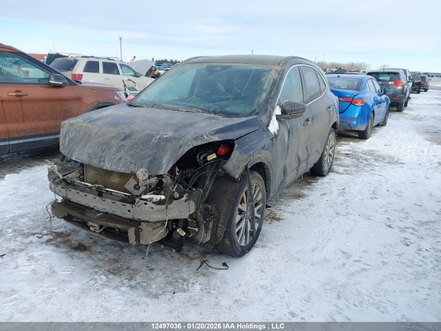 1FMCU9J94NUB43032 Ford Escape Titanium