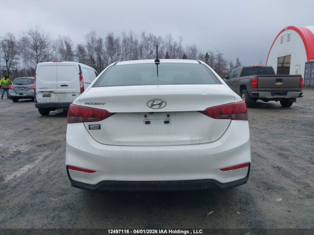 3KPC24A38JE004927 Hyundai ACCENT GL