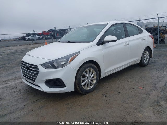 3KPC24A38JE004927 Hyundai ACCENT GL