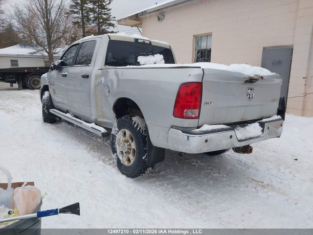 3C6UR5DL2JG105328 RAM 2500 Slt