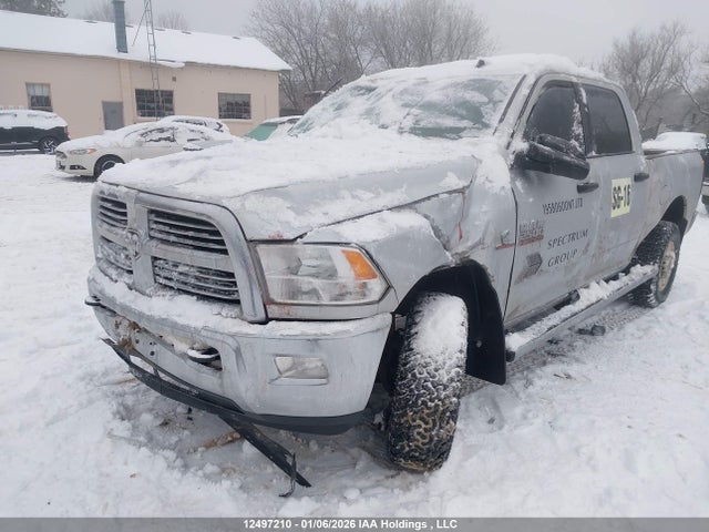 3C6UR5DL2JG105328 RAM 2500 Slt