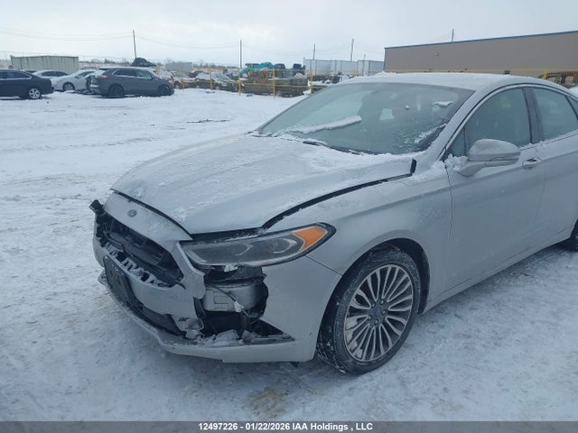3FA6P0T9XJR112358 Ford FUSION SE