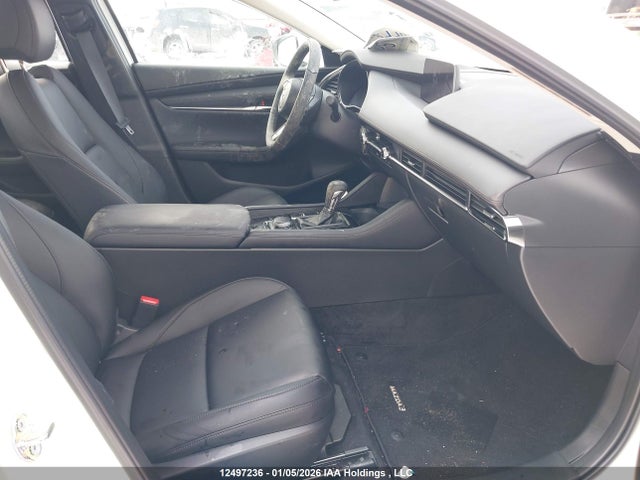 JM1BPACM8S1793635 Mazda 3 Preferred