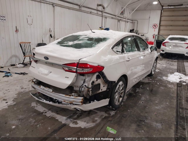 3FA6P0H78HR134733 Ford FUSION SE