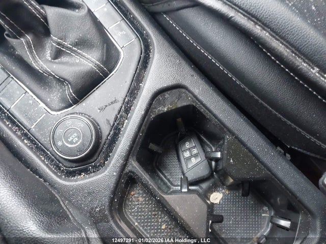 3VV2C7B22SM035356 Volkswagen Taos Se Black