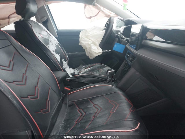 3VV2C7B22SM035356 Volkswagen Taos Se Black
