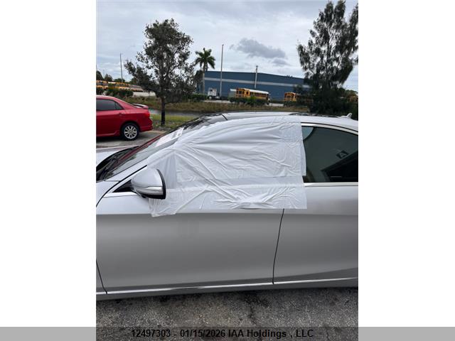 WDDUF8FB7GA230281 Mercedes-Benz S 550 4matic