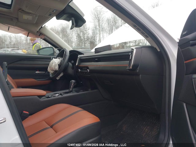 7MMVABDY4SN325903 Mazda Cx-50 Premium