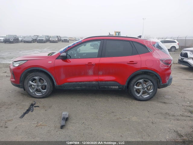 1FMCU9MZXSUA75424 Ford Escape St-line