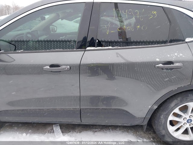 1FMCU9G62LUC60070 Ford ESCAPE SE