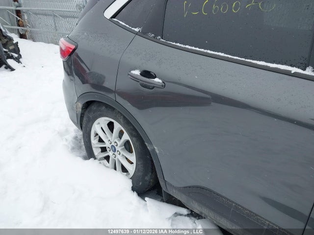 1FMCU9G62LUC60070 Ford ESCAPE SE