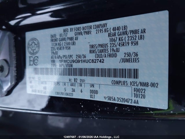 1FMCU9G91HUC82742 Ford Escape
