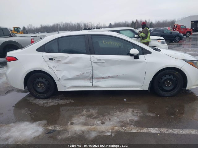 Toyota COROLLA LE 2020 5YFBPRBEXLP038475 Image 13
