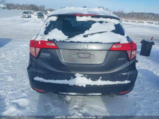 3CZRU6H30JM103473 Honda HR-V LX