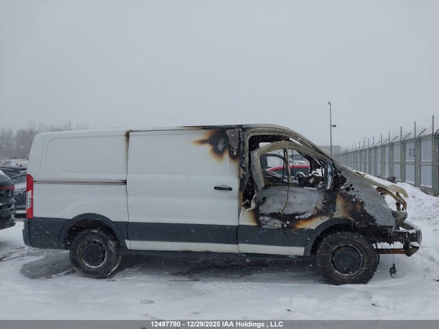 1FTYR1YV1HKA79337 Ford Transit-250 T-250