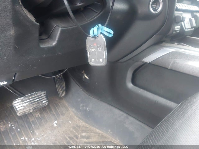 1GT19PEY3LF341234 GMC Sierra K2500 At4
