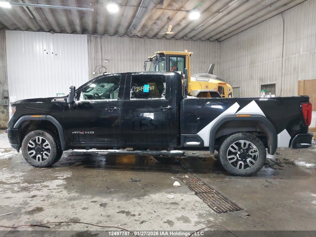 1GT19PEY3LF341234 GMC Sierra K2500 At4