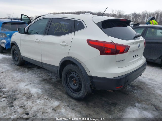 JN1BJ1CR9HW137424 Nissan QASHQAI