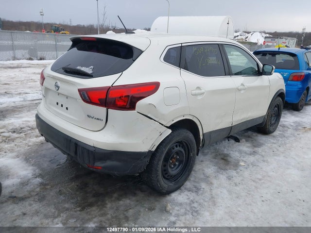 JN1BJ1CR9HW137424 Nissan QASHQAI
